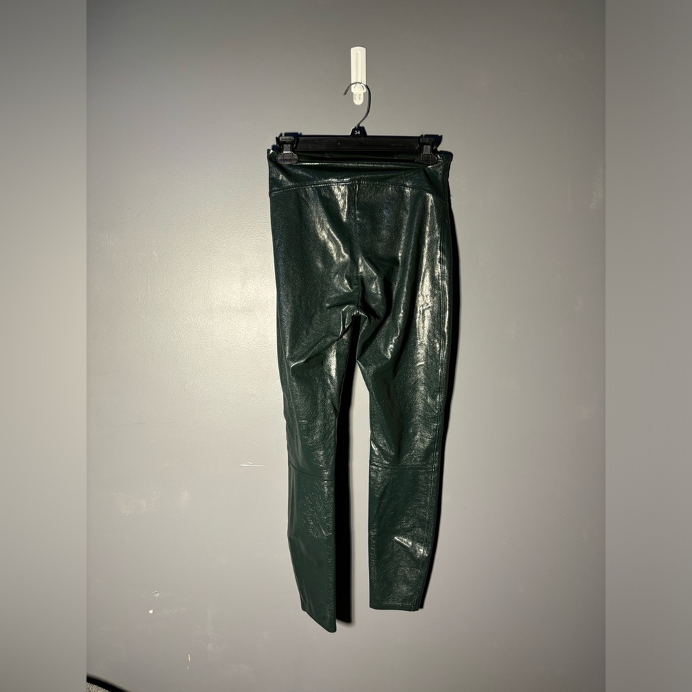 Spanx Faux Patent Leather Leggings in Deep Green Size Small - Picture 3 of 5